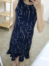 Stroke Print Midi Dress - Ferlicious